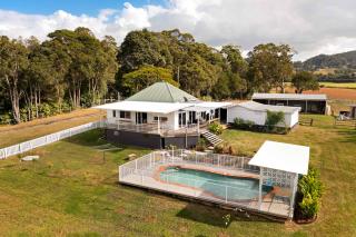 'Rail Trail Cottage'-Artisan rural Home 5 mins to pristine beach - Mooball - 0