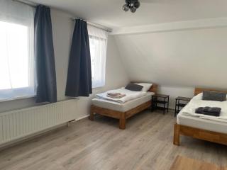 Monteur- und Ferienhaus Relax - Poppenhausen - 1