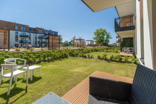 Bel Mare Lux Apartment B105 with Patio Garden by Noclegi Renters - Międzyzdroje - 9