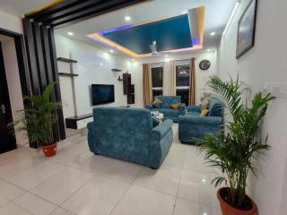 Stunning City View 15th Floor 3BHK for Family - 0