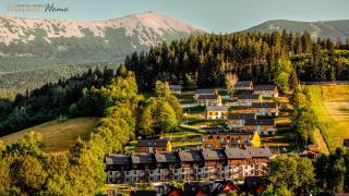 Wonder Home - Domki Hillside tuż przy stoku narciarskim - na terenie kompleksu plac zabaw i zewnętrzna siłownia, sklep, parking - Karpacz - 0