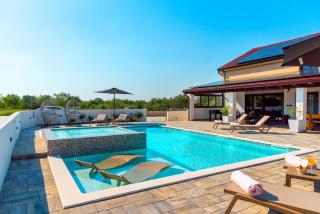 NEW! Luxury Villa Meden Dol with heated pool, Hot-Tub, 2 Saunas - Skradin - 8