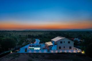 NEW! Luxury Villa Meden Dol with heated pool, Hot-Tub, 2 Saunas - Skradin - 5