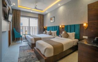 Perfectstayz Premium Laxmi Heritage with Rooftop Pool & Cafe - 1