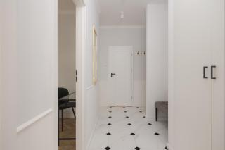 Chmielna Green Apartment by BookingHost - 4