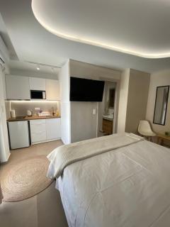 Anastasia Suite/byArtistUnknown - Vari - 8
