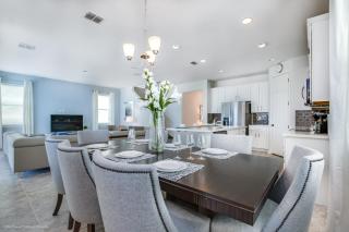 Last Minute Disney Getaway! Private Pool, Hot Tub & Games Room. Book Now! #18304 - Kissimmee - 2