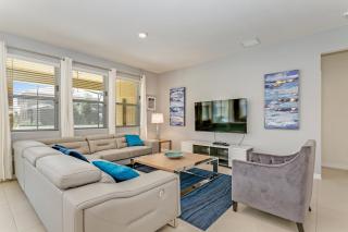 Last Minute Disney Getaway! Private Pool, Hot Tub & Games Room. Book Now! #26694 - Davenport - 2