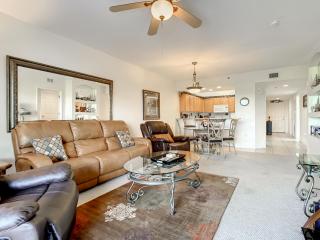 Beautifully appointed 32 condo with gorgeous estuary Views. OW10-305 - New Smyrna Beach - 0