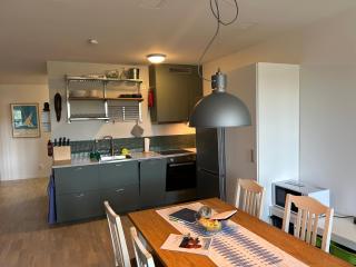 Newly built bright apartment, close to everything If you want to visit Stockholm, you will find the perfect accommodation here! Ferry line 80 makes it very convenient and easy to get to the city center - 3