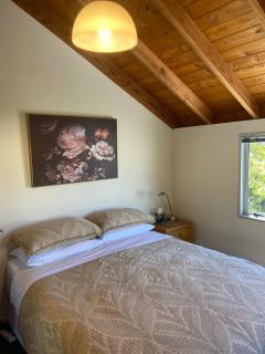 Apartment in Tranquil Park Setting 3 mins from CBD - 2