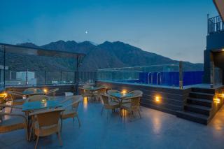 Perfectstayz Premium Laxmi Heritage with Rooftop Pool & Cafe - 1
