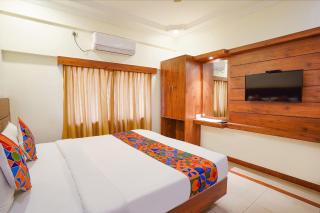 FabHotel Savi Inn - Nr Mantri Square Mall - Bangalore - 6