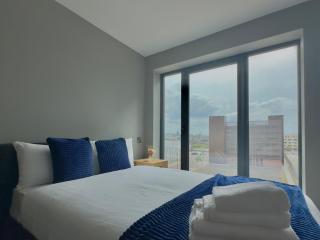 City Centre Albert Dock & Arena Apartments - Liverpool - 3