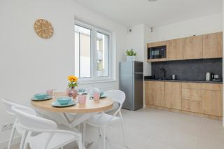 Aquamarina Dąbki - Tuż przy Plaży z Parkingiem by Noclegi Renters - 7