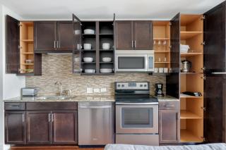 Heart of Downtown ATX 1br w pool doorman gym ATX-202 - 3