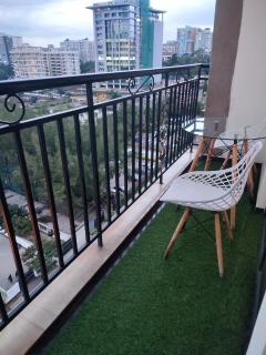 Kilimani superb one and half bedroom near YAYA CENTRE and eateries across the road - 7