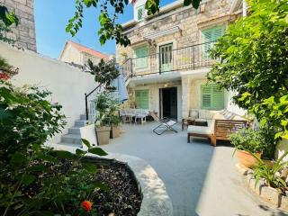 Villa Seget Donji - Trogir - 0