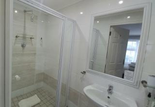Phoenix Lodge and Waterside Accommodation - Knysna - 7
