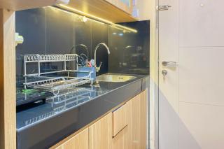 Good and Simply Studio Tokyo Riverside PIK 2 Apartment By Travelio - 5