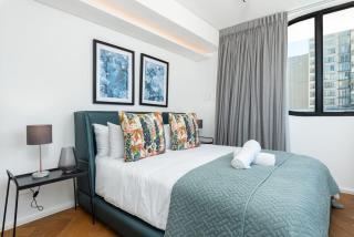 Luxurious Penthouse City Centre Stunning Views - 2