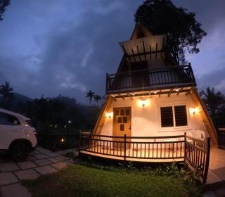 Hill View 'A'Frame Villa Wayanad - 8