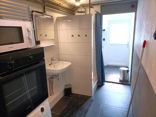 Studio with Two Beds & Terrace - Heerlen - 4