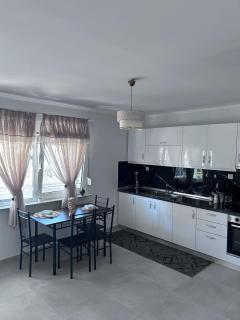 Amaya Pine Rooms - 0