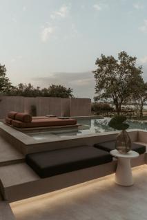 Pure Beachfront Villa with Pool - 4