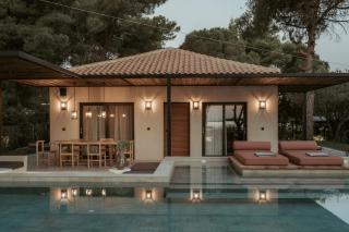 Pure Beachfront Villa with Pool - Vourvourou - 3