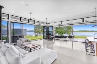 The Ski Shack - Lake Tinaroo - Barrine - 6