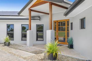 The Ski Shack - Lake Tinaroo - Barrine - 3