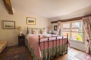 Monk House - Historic Foundation Invites guests - Petworth - 5