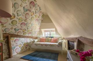 Monk House - Historic Foundation Invites guests - Petworth - 6