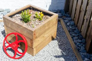 The Tractor Shed, a romantic barn retreat on the edge of Falmouth - 2