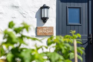 The Tractor Shed, a romantic barn retreat on the edge of Falmouth - 1