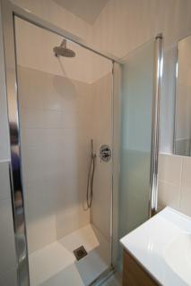 Rifugio milanese con parcheggio privato, ambiente tranquillo e convenienza - Milan - 3