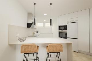 Newly renovated townhouse with 5 bedrooms, close to the beach, Marbella East - Marbella - 5