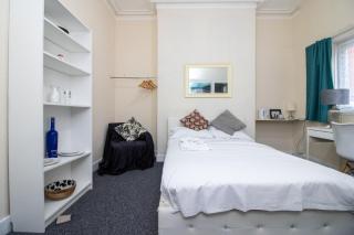 Pebbles guest house room 2 - 4