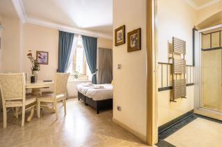 Opera Theater Relais - Rome - 0