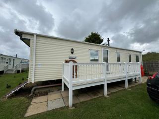 Heacham Beach Caravan-Sleeps 6-Pets Ok-Parking - 0