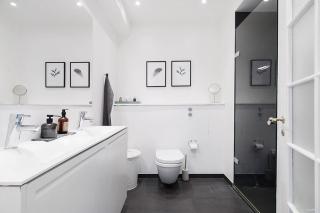 Heart of Downtown - Modern & Balcony - 3