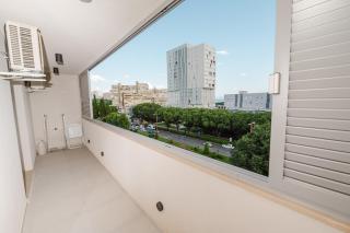 Koi Deluxe, Urban Two Bedroom Oasis - 5