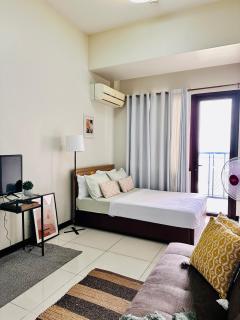 Comfy Condo in Malate for 4 - Admiral Baysuites - Manila - 1