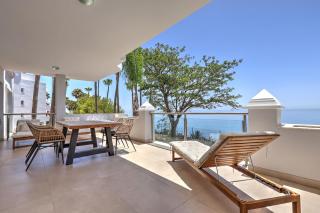 Apartment Cadiz - gerenoveerd appartement met groot balkon & zeezicht - Estepona - 0