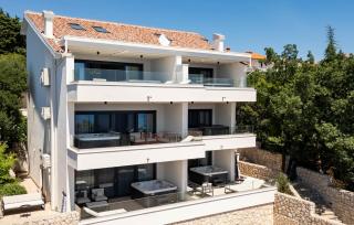 Beautiful Apartment In Novi Vinodolski - 1