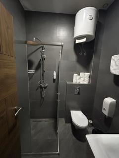H.T Hotel - Belgrado - 5