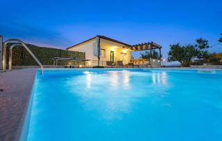 Gorgeous Home In Danilo With Wifi - 8