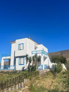 Waves and Wonders Apartment - Korthi - 0
