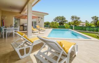 Gorgeous Home In Prunelli Di Fiumorbo - Prunelli-di-Fiumorbo - 1